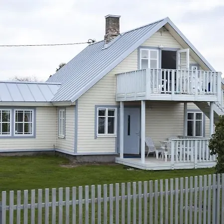 Vorkneeme アパート